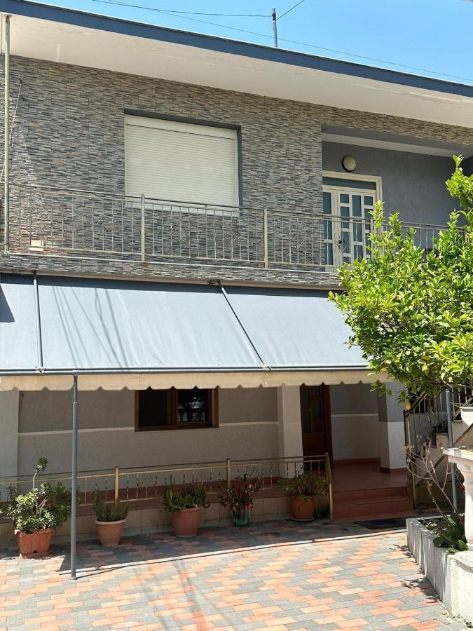 Vila Adriatik 1 Vlora Kültér fotó
